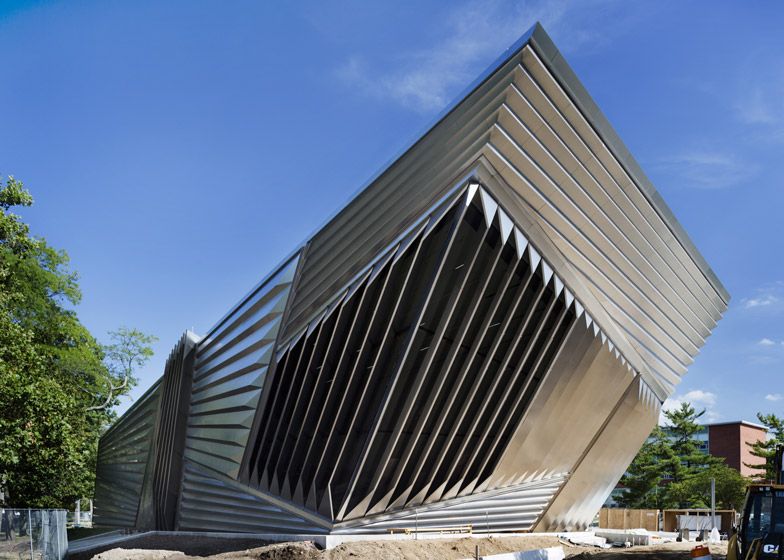 wpid-12603_BroadArtMuseumZahaHadida.jpg