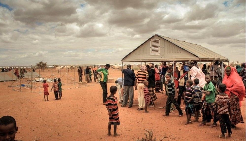 wpid-26641_principaleAssemblyofBetterShelterprototypeHilawyenRefugeecampDolloAdoEthiopiaJulyRCox.jpg