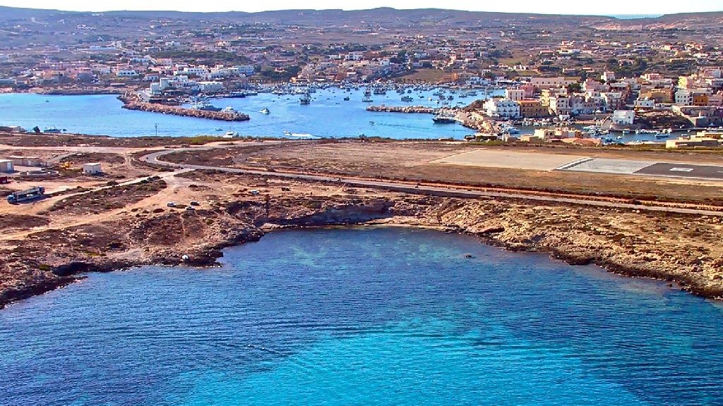 wpid-2835_AeroportoLampedusa.jpg