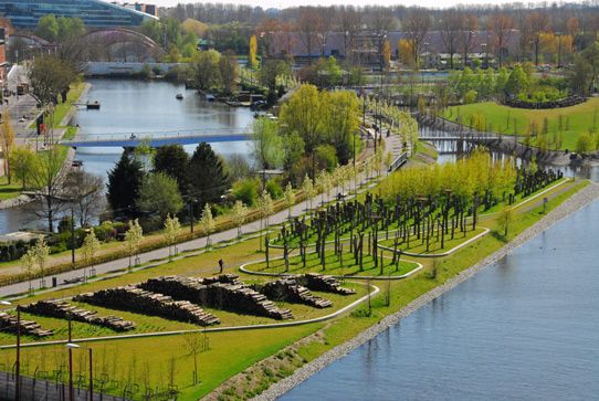 wpid-2890_NextLandscapesHighGreenTechSymposium.jpg