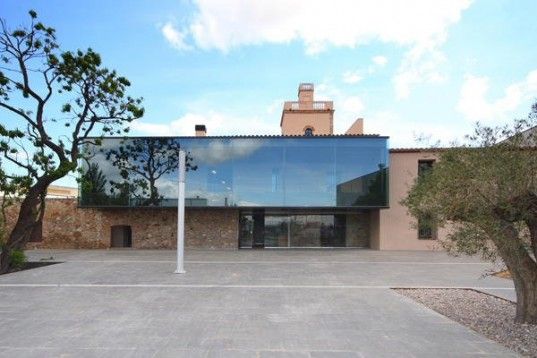 wpid-4578_spanishhouse.jpg