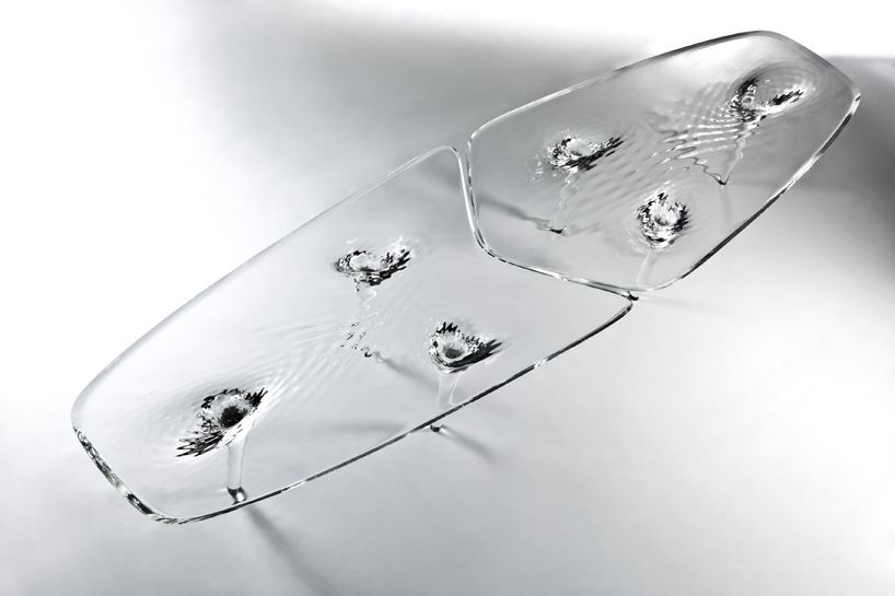 wpid-4913_zahahadidliquid.jpg