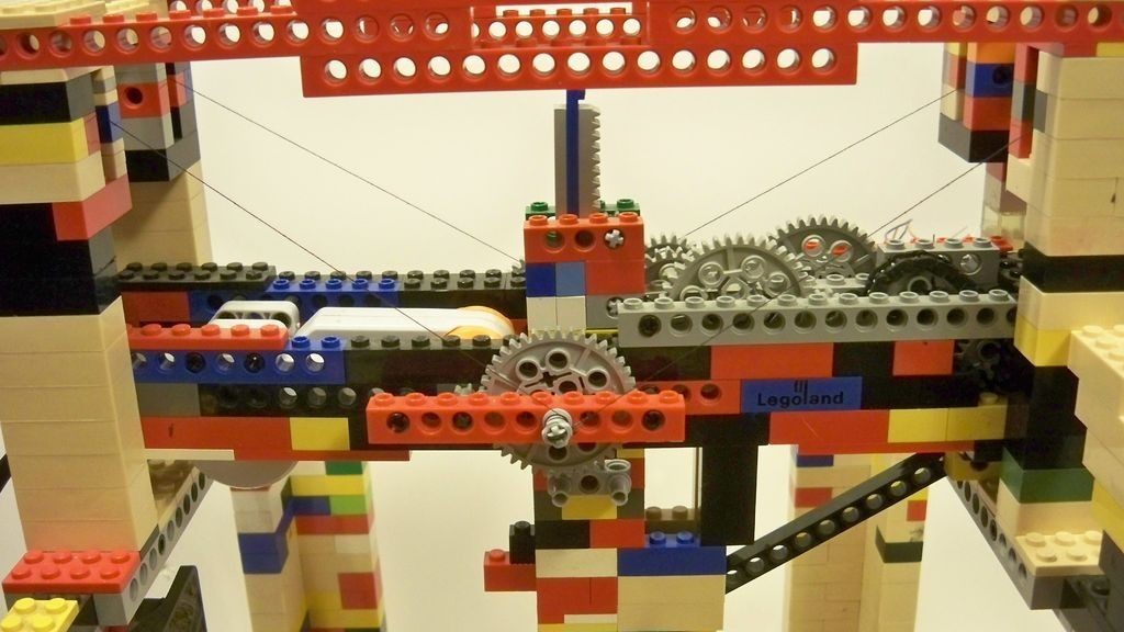 wpid-5018_legobot.jpg