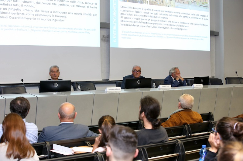 La presentazione al MiArch 2015: da sinistra, Alessandro Balducci, assessore all'urbanistica e all'agricoltura del Comune di Milano; Antonello Boatti, architetto e professore associato presso il Polimi; Marco Prusicki, architetto e professore associato presso il Polimi