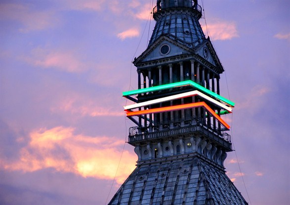 L'installazione luminosa per i 150 anni dell'Unità di Italia, firmata da Lupi insieme a Migliore e Servetto