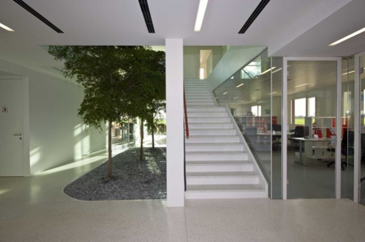 Casa_Hoval