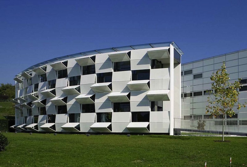 Involucro dinamico ad assetto variabile. Austria, Kiefer Technic Showroom, Bad Gleichenberg, Giselbrecht + Partner, 2009