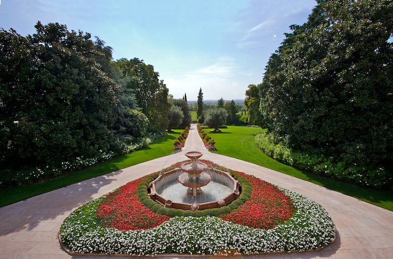 COVER_Art5711it-Paghera_-_Art_Hotel_Byblos_1