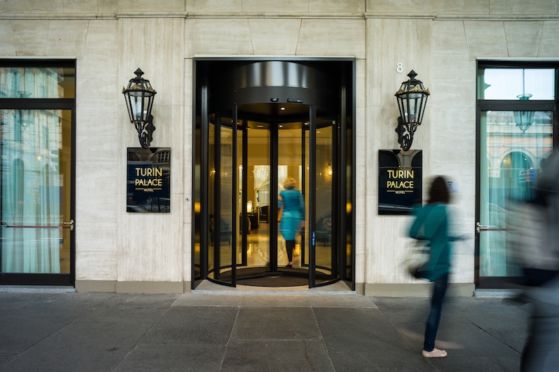 COVER_Turin Palace hotel-01 Ingresso