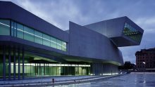 Perché il Maxxi Roma è una delle opere fondamentali di Zaha Hadid Perché il Maxxi Roma è una delle opere fondamentali di Zaha Hadid