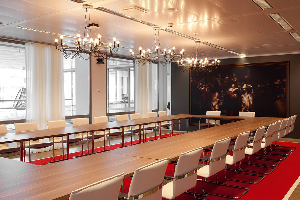 LinkedIn Amsterdam, la sala conferenze e il quadro di Rembrandt © Lensvelt