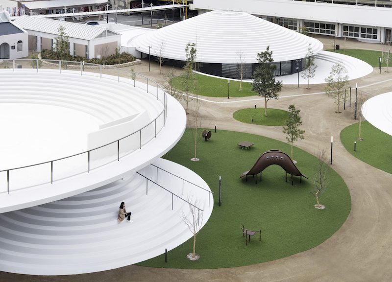 La piazza CoFunFun by Nendo © Takumi Ota
