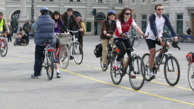 Mobilità ciclistica e pianificazione urbanistica vanno di pari passo: accordo INU-Comuni Ciclabili Mobilità ciclistica e pianificazione urbanistica vanno di pari passo: accordo INU-Comuni Ciclabili